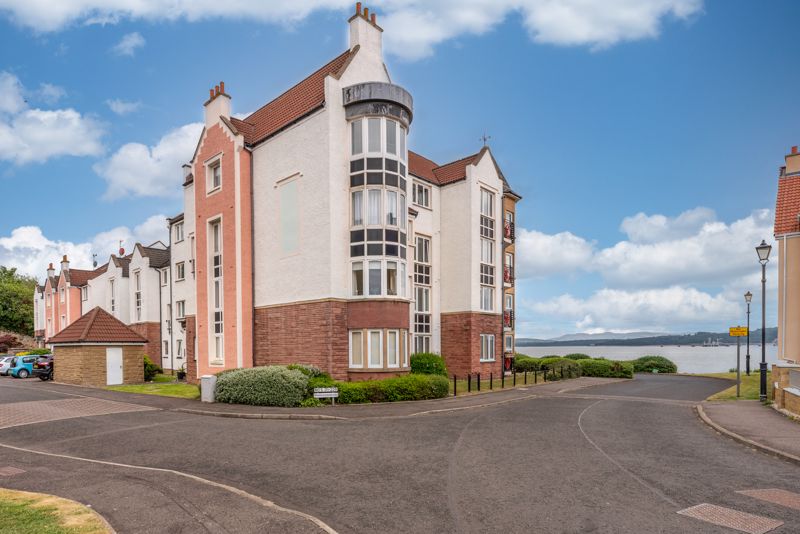 Harbour Place Dalgety Bay
